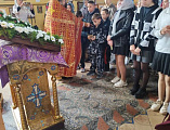 В храме Андрея Первозванного прошла Литургия с комментариями для школьников Миллерово