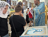 Наставление перед учебным годом: молебен в храме поселка Новозарянский