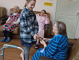 Воспитанники воскресной школы «Благовест» при храме Архангела Михаила посёлка Каменоломни посетили пансионат для пожилых людей