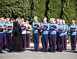 Иерей Евгений Поцелуев благословил шахтинских кадет на начало учебного года