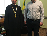 Иеромонах Никон поздравил с Крещением Господним директоров заводов г. Красный Сулин, будущих благотворителей храма