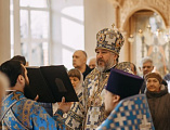 В престольный праздник Преосвященнейший епископ Симон возглавил Божественную литургию в храме Державной иконы Божией Матери города Донецка