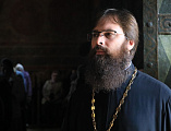 В Свято-Троицкой Сергиевой Лавре Преосвященнейший епископ Симон совершил молебное пение в храме Святой Троицы у мощей преподобного Сергия Радонежского