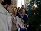 Воспитанники воскресной школы «Светочь» при храме Святой Блаженной Матроны Московской Донецкого благочиния представили вниманию прихожан рождественский концерт