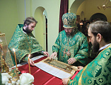 В престольный праздник Преосвященнейший епископ Симон совершил Божественную литургию в храме святой блаженной Ксении Петербургской г. Шахты
