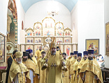 В день рождения Святейшего Патриарха Московского и всея Руси Кирилла епископ Симон совершил Литургию в Покровском кафедральном соборе города Шахты