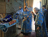 В день памяти образа Пресвятой Богородицы «Знамение» Преосвященнейший епископ Симон совершил Божественную литургию в Покровском кафедральном соборе г. Шахты