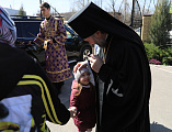 В день особого поминовения усопших епископ Симон совершил Божественную литургию и панихиду в храме в честь Всех святых, в земле Русской просиявших, г. Каменск-Шахтинский