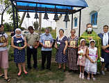 В пос. Садовый в храме святой Ксении Петербургской и в храме святых мучеников Андриана и Наталии в хут. Арпачин молитвенно отметили день памяти святых Петра и Февронии Муромских