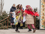 На Соборной площади города Шахты прошли народные гуляния, посвященные Масленице