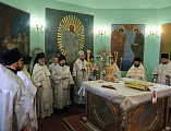 В день 70-летия храма Архистратига Михаила пос. Каменоломни Преосвященнейший епископ Симон совершил Божественную литургию