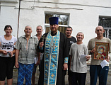 В день Смоленской иконы Божией Матери протоиерей Вячеслав Лавлинский совершил водосвятный молебен в наркологическом отделении № 2 г. Каменск-Шахтинский