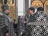 В среду первой седмицы Великого поста в Покровском кафедральном соборе г. Шахты совершена первая Литургия Преждеосвященных Даров