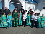 В прощеное воскресенье на площади перед Донским храмом г. Новошахтинска состоялись народные гуляния, посвященные Масленице