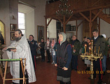 В храме Святой Троицы хутора Волченский прошел молебен, посвященный 450-летию служения донских казаков Российскому государству