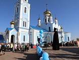 В праздник Покрова Пресвятой Богородицы на Соборной площади города Шахты гостей ждали концерт, казачья уха и мастер-классы