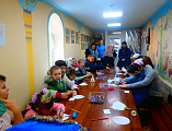 В воскресной школе «Держава» состоялось мероприятие по окормлению детей с ограниченными возможностями здоровья