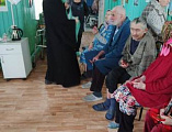 Священник поздравил с Пасхой Христовой  постояльцев хосписа х. Красный
