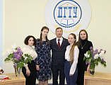 Просветительский проект в шахтинском вузе раскрыл духовную глубину Воскресения Христова и богатство пасхальных традиций