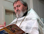 В больничной часовне г. Гуково во имя архиепископа Крымского и Симферопольского Луки (Войно-Ясенецкого) почтили память святителя