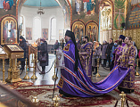 В Неделю Торжества Православия Преосвященнейший епископ Симон совершил Божественную литургию святителя Василия Великого в Покровском кафедральном соборе г. Шахты