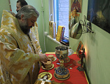 В престольный праздник Преосвященнейший епископ Симон совершил Божественную литургию в храме святого праведного Иоанна Кронштадтского г. Шахты
