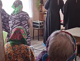 Священник совершил Таинства Исповеди и Причастия в Колундаевском доме престарелых