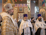 Преосвященнейший епископ Симон совершил Великую рождественскую вечерню