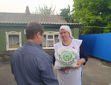 Благотворительная раздача продуктовых наборов в храме Архистратига Михаила
