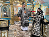 Литургия Преждеосвященных Даров в храме Покрова Пресвятой Богородицы города Новошахтинска
