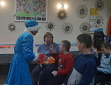 Воспитанники воскресной школы «Благовест» поздравили родителей и детей региональной общественной организации «Ветер перемен»