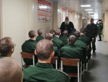 Иеромонах Николай (Наметышев) с пастырским визитом посетил ремонтную роту 150-мотострелковой дивизии