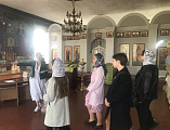 В Никольском храме Новошахтинска прошла экскурсия для старшеклассников