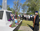 Протоиерей Роман Мясников поздравил с Днем Победы жителей хутора Усьман