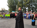 С днем города новошахтинцев поздравил протоиерей Роман Амплеев