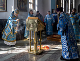 Преосвященнейший епископ Симон совершил Божественную литургию в Покровском кафедральном соборе города Шахты