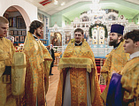В праздник Собора новомучеников и исповедников Церкви Русской, епископ Симон совершил Литургию в храме Архистратига Михаила поселка Каменоломни
