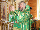 В день памяти преподобного Сергия, игумена Радонежского, Преосвященнейший епископ Симон совершил богослужение в храме в честь святого в городе Шахты