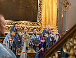 Митрополит Исидор и епископ Симон совершили вечернее богослужение с чтением акафиста Пресвятой Богородице у иконы Одигитрии