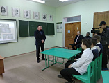 По инициативе преподавателя и по совместительству директора воскресной школы храма Александра Невского г. Красный Сулин Н. А. Худяковой в средней общеобразовательной школе № 12 состоялся открытый урок на тему актуальности многодетных семей в России