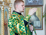 Преосвященнейший епископ Симон совершил Божественную литургию в храме апостола и евангелиста Иоанна Богослова при Институте сферы обслуживания и предпринимательства (филиал) ДГТУ в г. Шахты