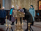 Божественная литургия в Покровском кафедральном соборе в праздник в честь образа Божией Матери «Утоли моя печали»