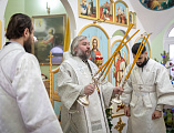 В день празднования Обрезания Господня епископ Симон совершил Божественную литургию святителя Василия Великого в храме праведного Иоанна Кронштадтского города Шахты