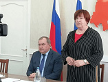 Благочинный приходов Сулинского округа принял участие в заседании Общественной палаты Красносулинского района
