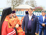 Преосвященнейший епископ Симон совершил чин освящения креста и купола для храма Покрова Пресвятой Богородицы хутора Карповка