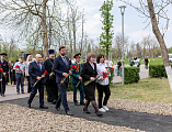 В Александровском парке города Шахты заложен камень в основание памятника героям СВО