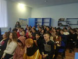 Протоиерей Роман Амплеев провел духовно-просветительскую беседу с учащимися филиала Шахтинского регионального колледжа топлива и энергетики им. ак. Степанова в г. Новошахтинске