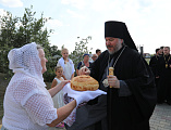 Епископ Симон возглавил молитву у святынь в старинном казачьем храме святителя Николая Чудотворца станицы Еланской