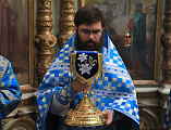 В день памяти явления иконы Пресвятой Богородицы во граде Казани Преосвященнейший епископ Симон возглавил Божественную литургию в храме Донецкого Успенского архиерейского подворья ст. Гундоровской