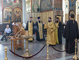 После 270 км пути водного крестного хода святыни прибыли в Покровский кафедральный собор города Шахты, где будут открыты для поклонения верующих до 27 июля